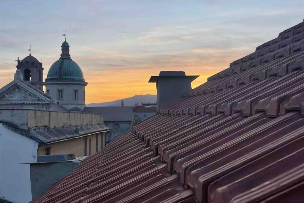 Hulu Apartment Savona Bagian luar foto
