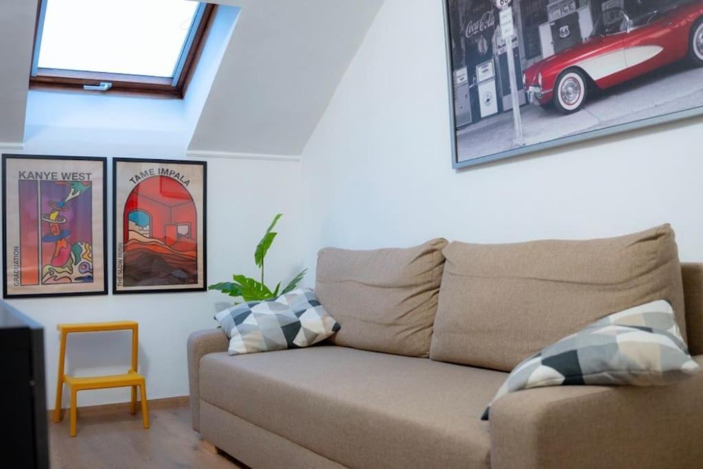Hulu Apartment Savona Bagian luar foto