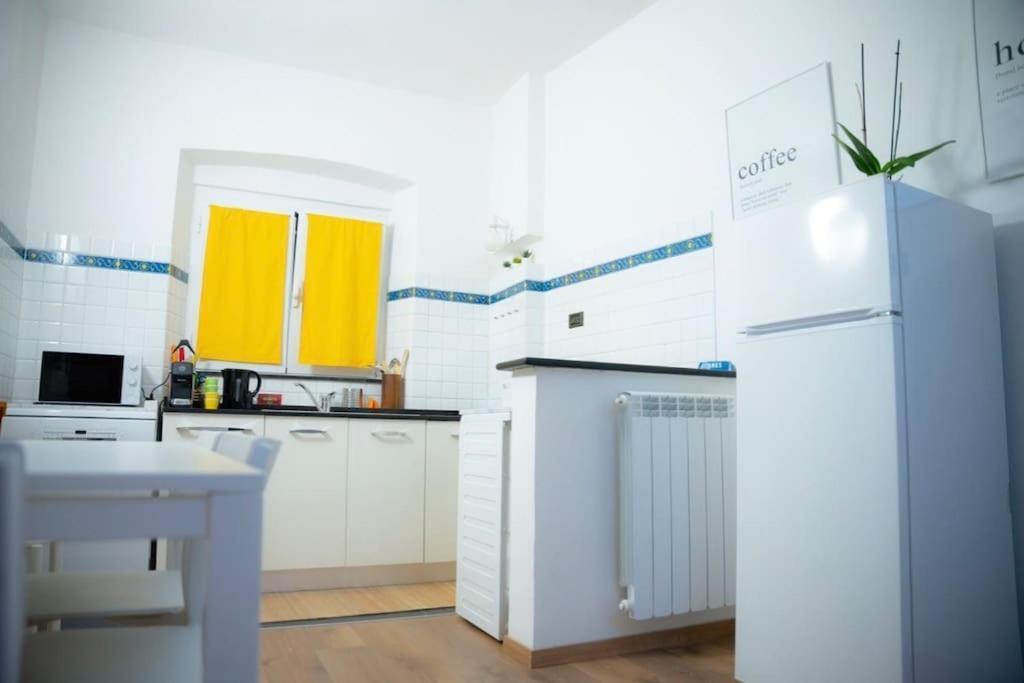 Hulu Apartment Savona Bagian luar foto